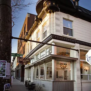 Hotel Ballard
