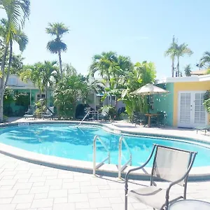 Affittacamere Alexander Palms Court - No Hidden Fees!, Key West