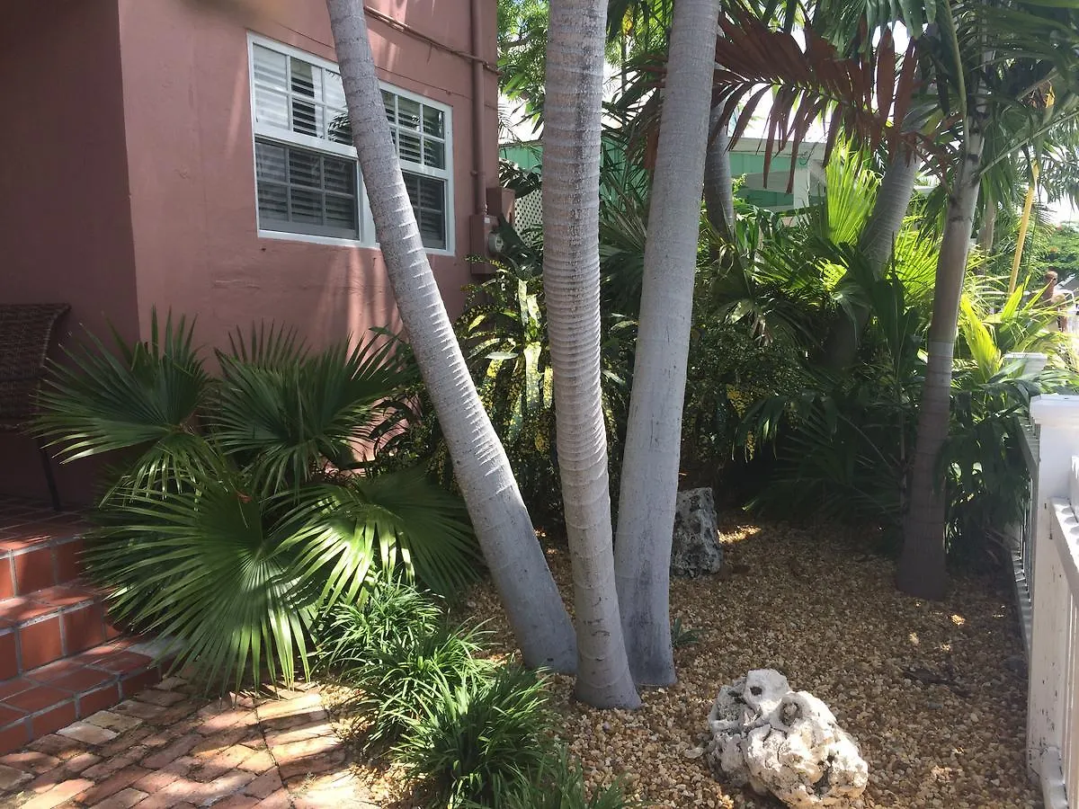 Guest house Courtney'S Place Historic Cottages & Inns Key West