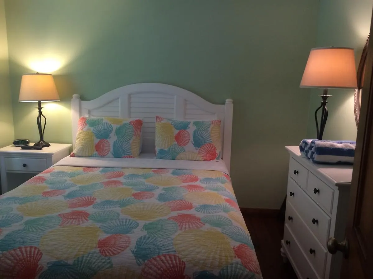 Courtney'S Place Historic Cottages & Inns Key West Guest house