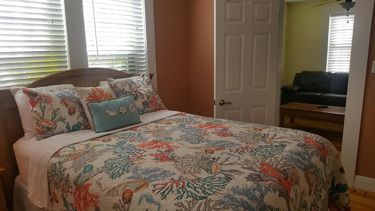 Courtney'S Place Historic Cottages & Inns Key West United States